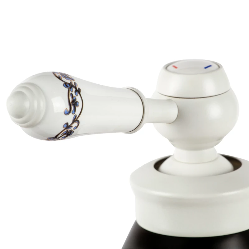 Izmir Black & White Retro bateria umywalkowa